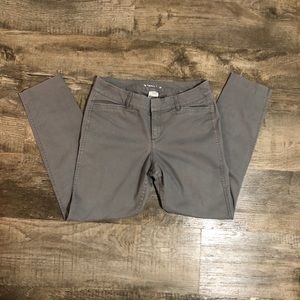 Gray pixie pants
